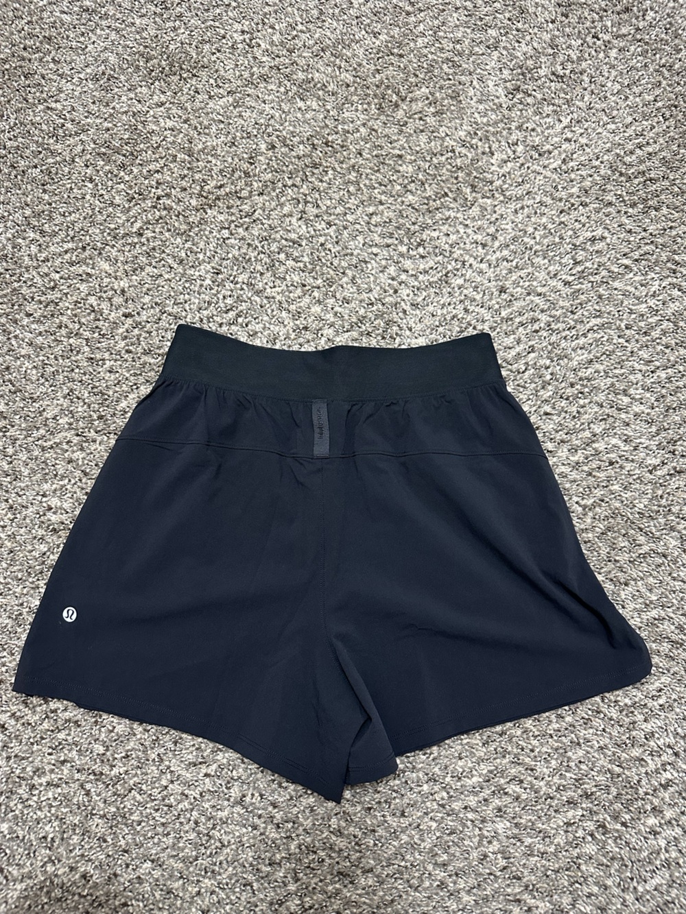 Lululemon license to train HR short 4” Shorts - Picture 2 of 4